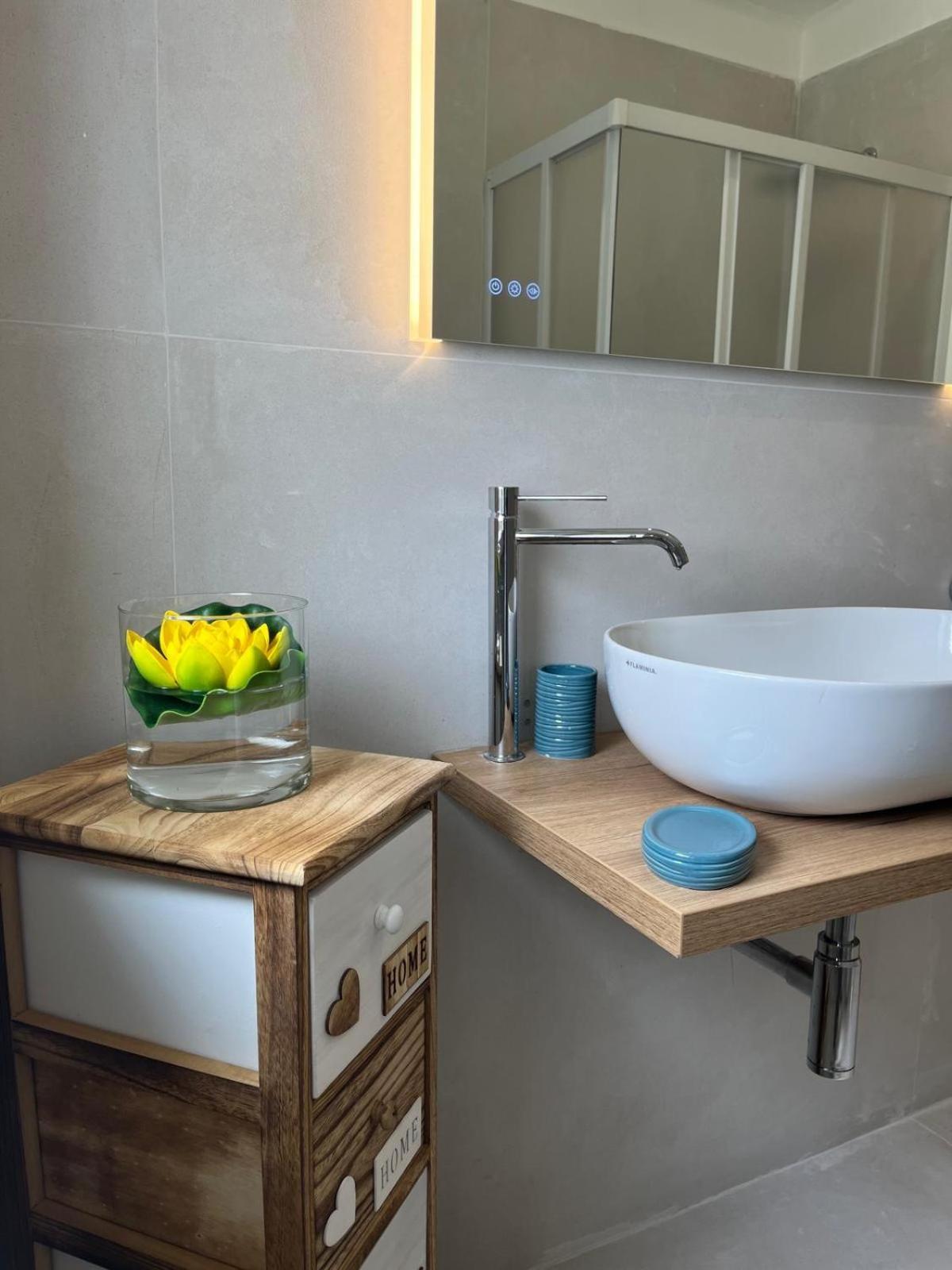 Labanca'S Comfort Rooms 马泰拉 外观 照片